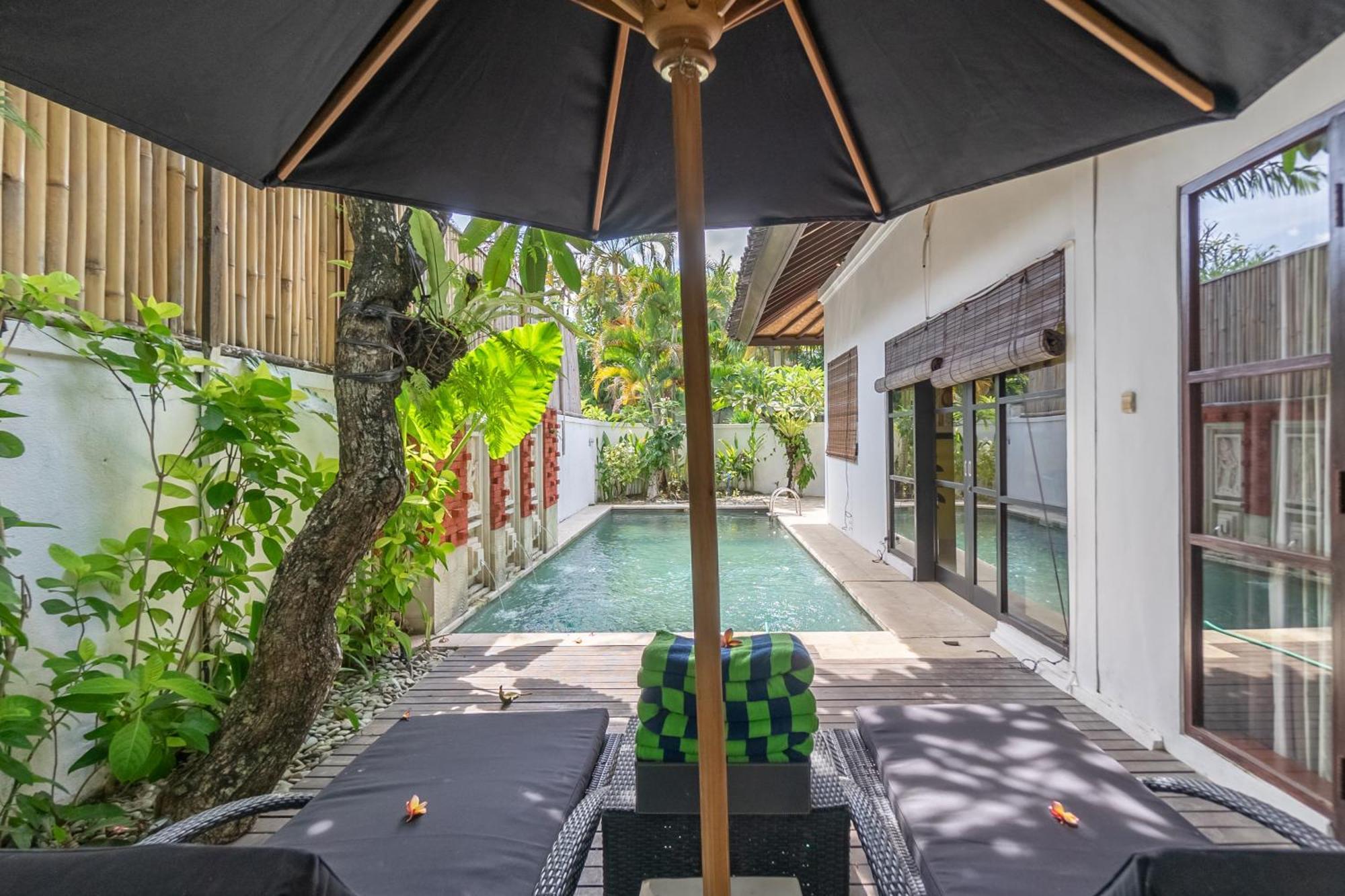 Four On Drupadi Villa Seminyak  Ngoại thất bức ảnh