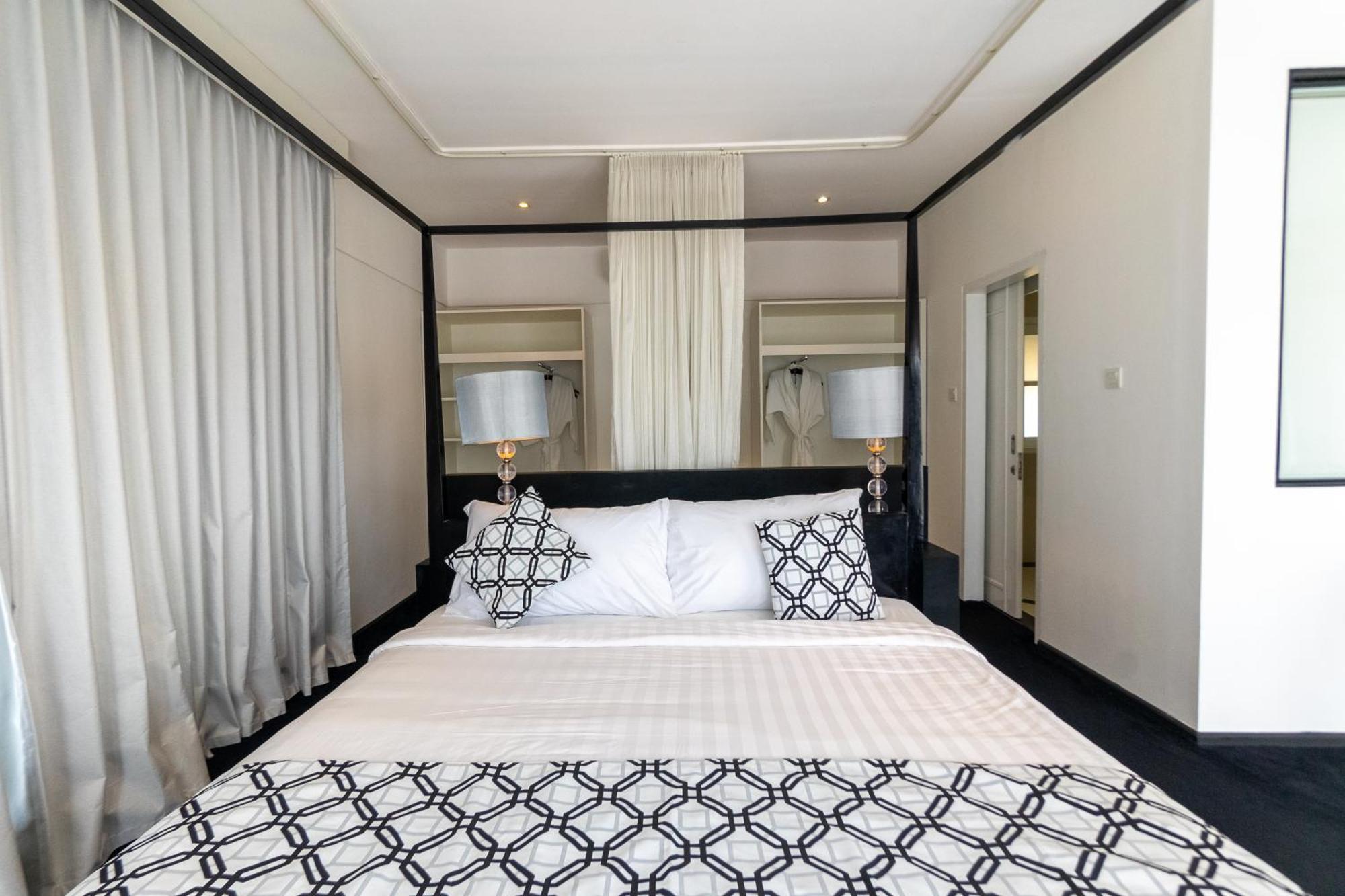 Four On Drupadi Villa Seminyak  Ngoại thất bức ảnh
