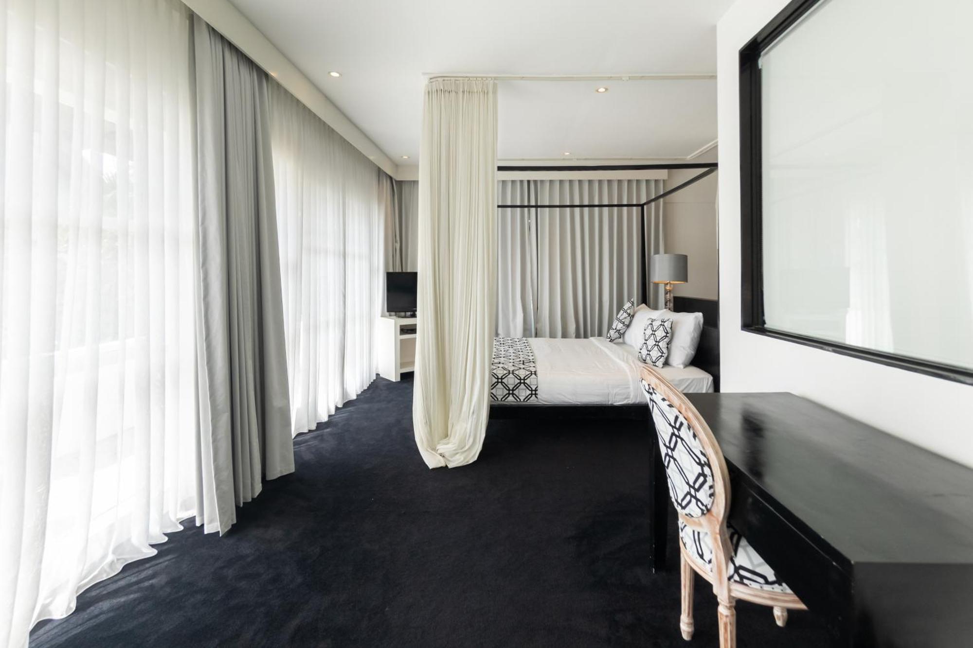 Four On Drupadi Villa Seminyak  Ngoại thất bức ảnh
