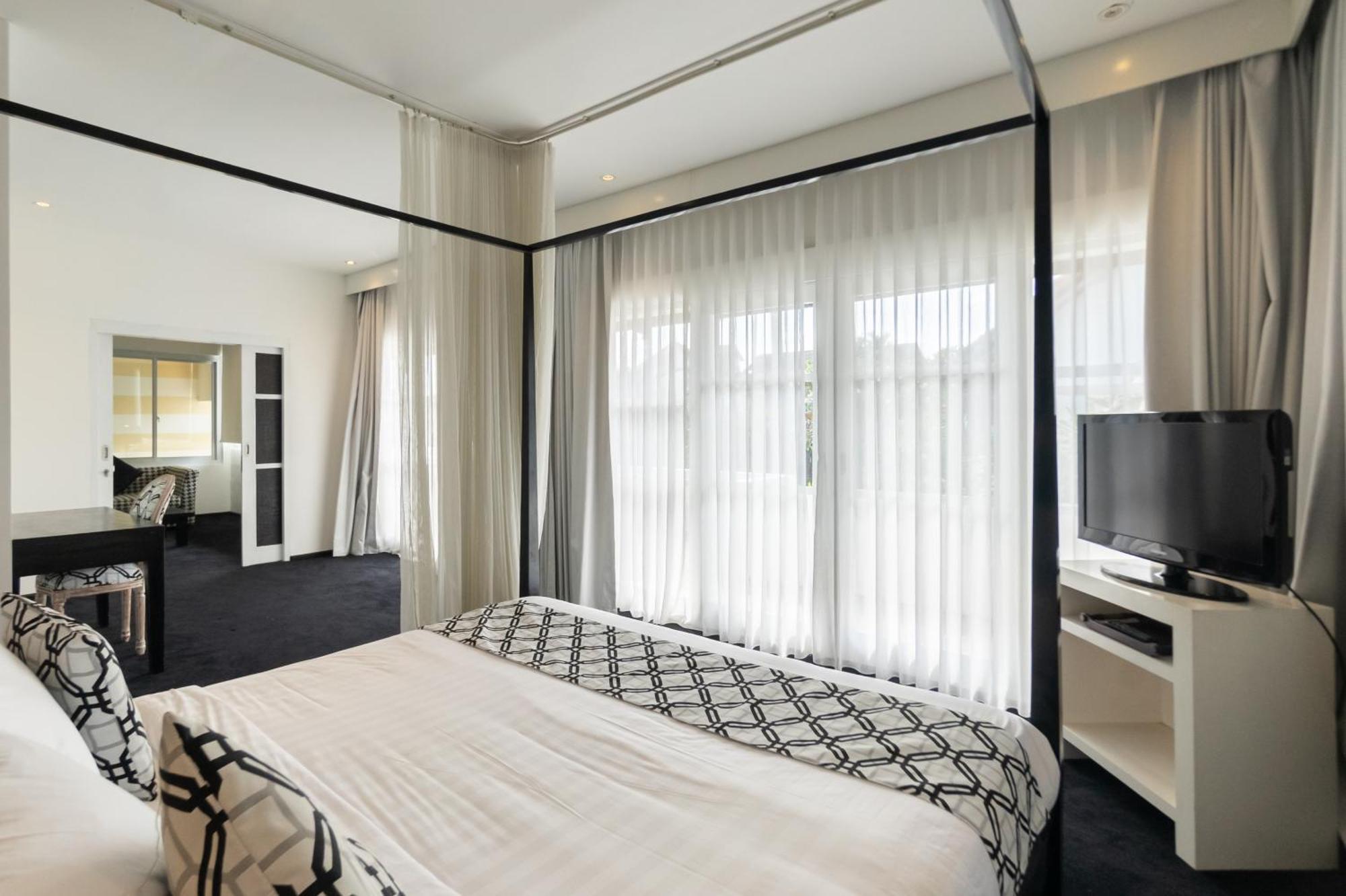Four On Drupadi Villa Seminyak  Ngoại thất bức ảnh