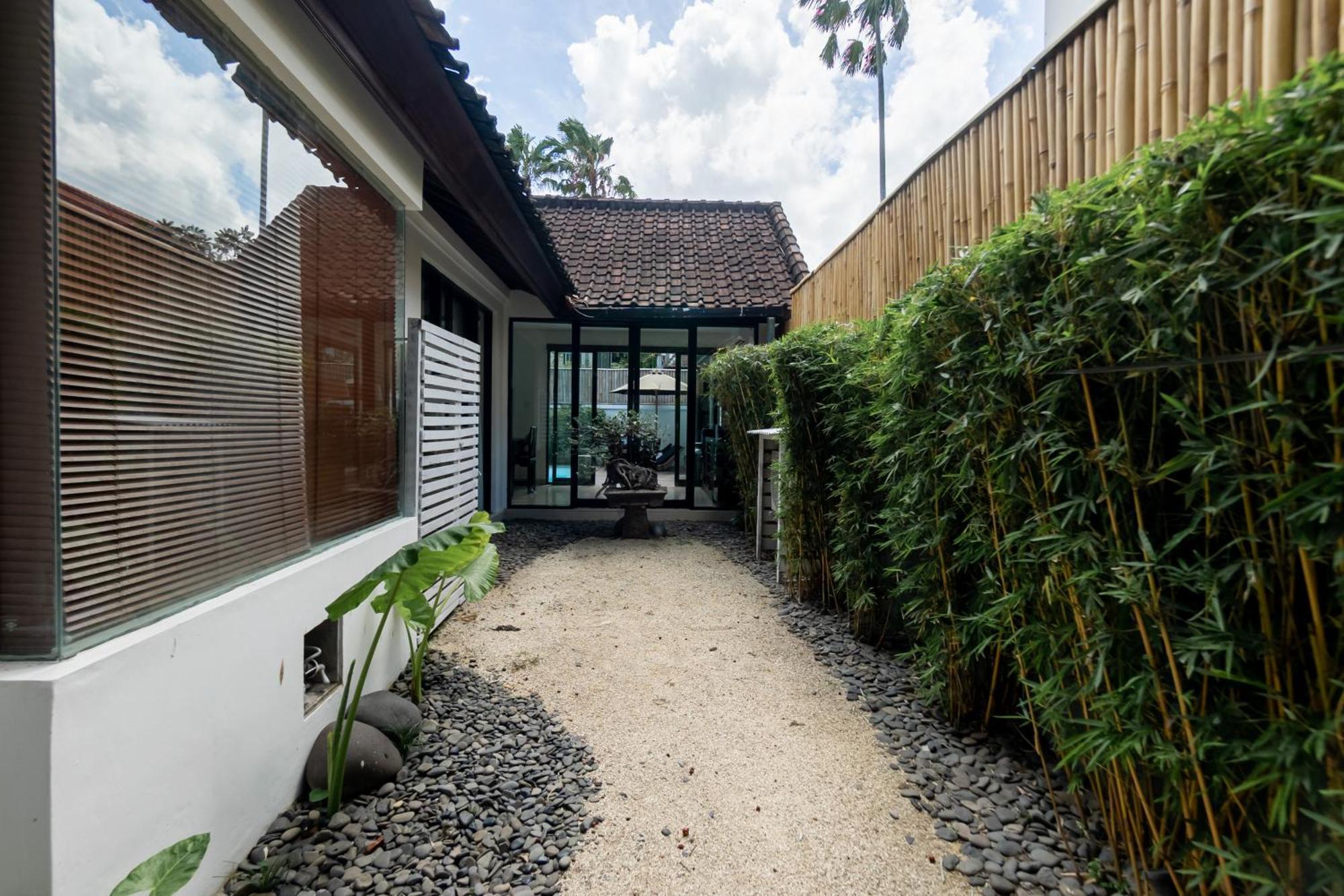 Four On Drupadi Villa Seminyak  Ngoại thất bức ảnh