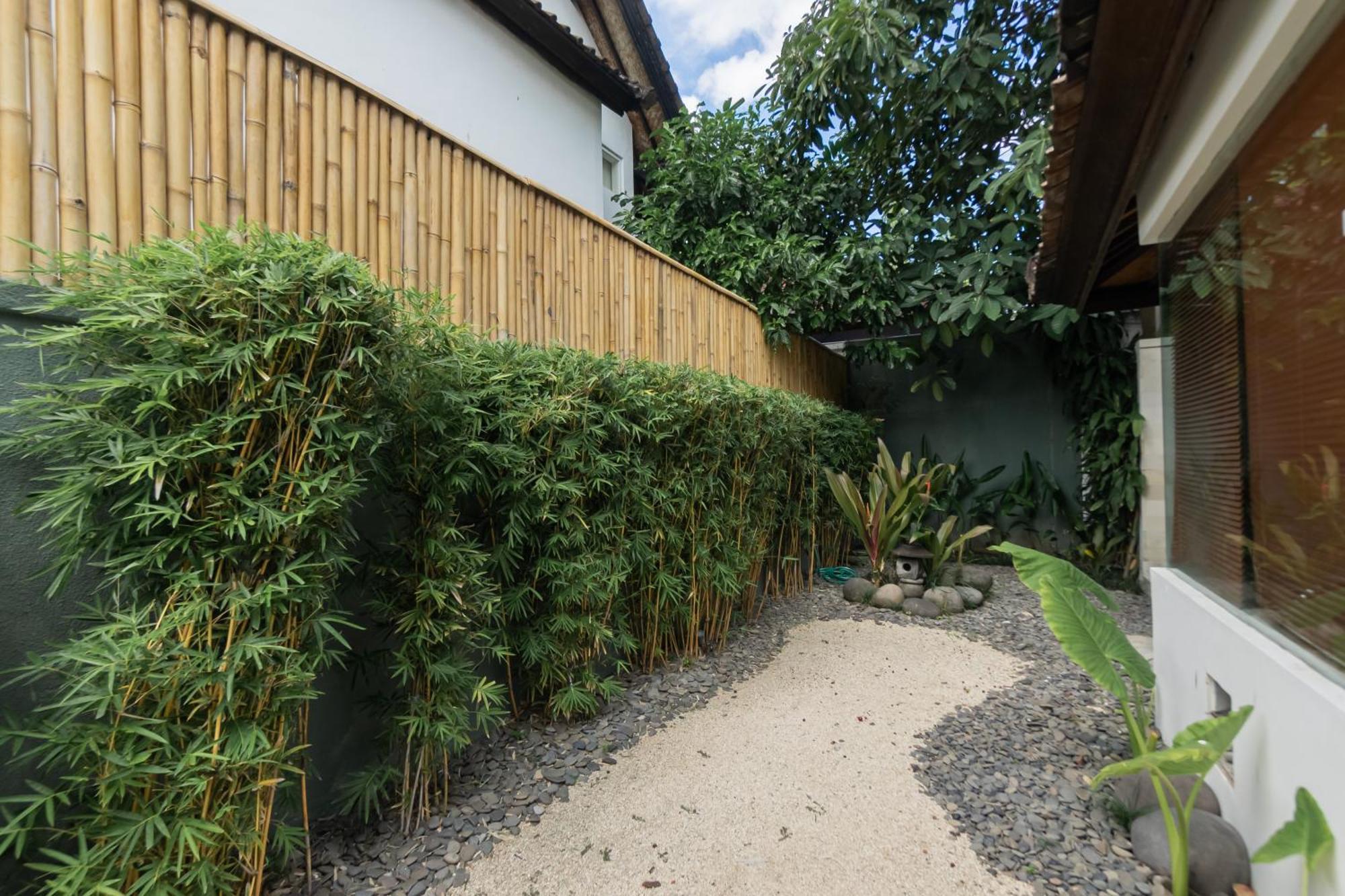 Four On Drupadi Villa Seminyak  Ngoại thất bức ảnh