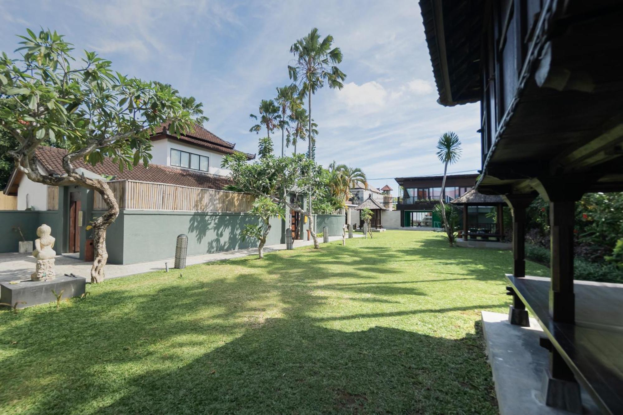 Four On Drupadi Villa Seminyak  Ngoại thất bức ảnh